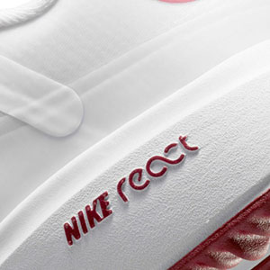 Nike Reactフォーム