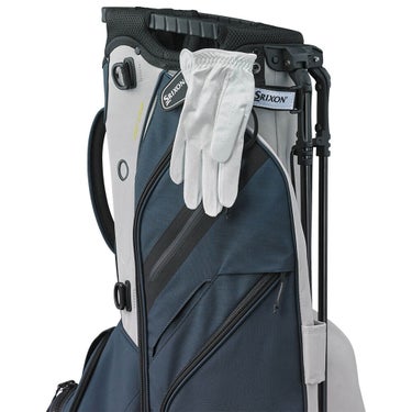 スリクソン SRIXON　軽量モデル メンズ スタンド キャディバッグ GGC-S223 チャコールグレー　2026年モデル グローブホルダー・アクセサリー装着イメージ