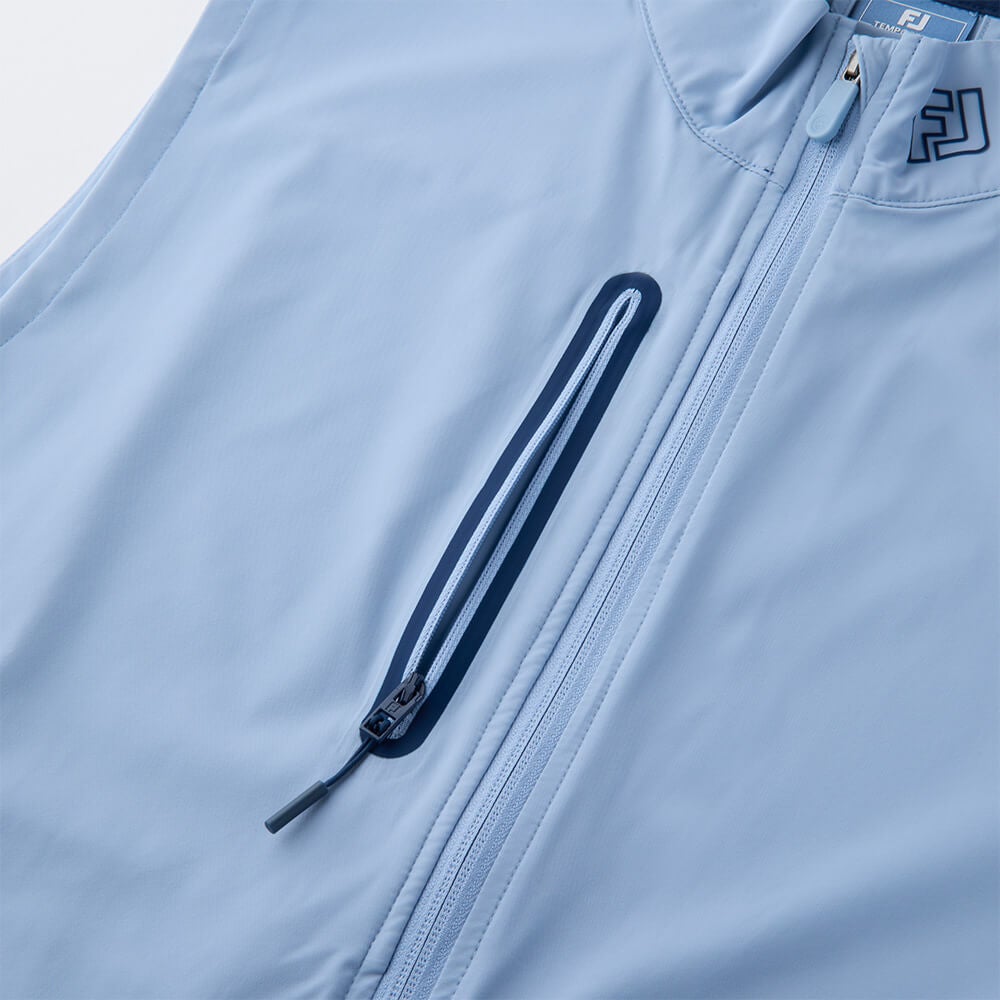 フットジョイ FootJoy　メンズ フルジップ ベスト FJ-S26-M02　2026年モデル 胸ファスナーポケット部 ディテール