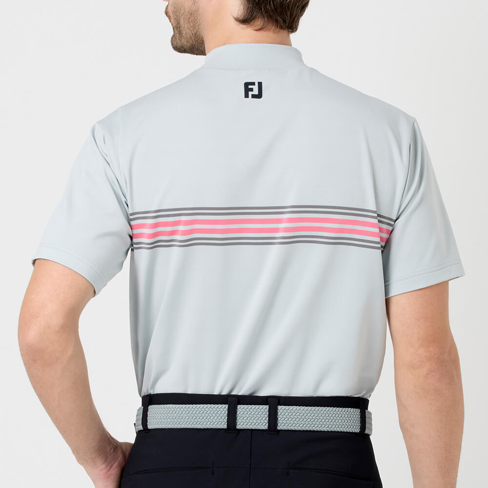 フットジョイ FootJoy　メンズ マルチクーリングメッシュ パネルボーダー 半袖 モックネック シャツ FJ-S26-S15　2026年モデル ライトグレー 背面着用
