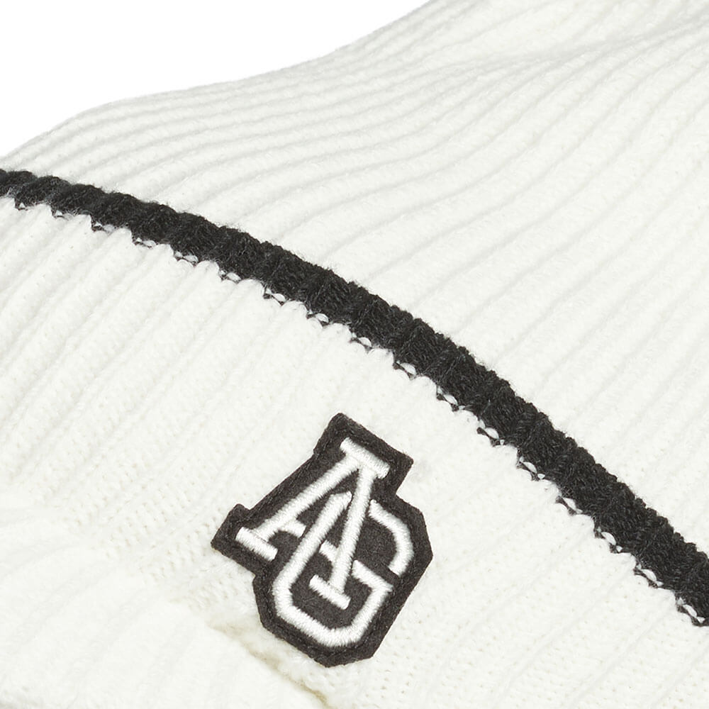 アディダス adidas　メンズ クライマウォーム パッド バイザー ニットキャップ TC901 KG1845 アイボリー　2026年モデル ヘッドウェア 全体 正面・ロゴ