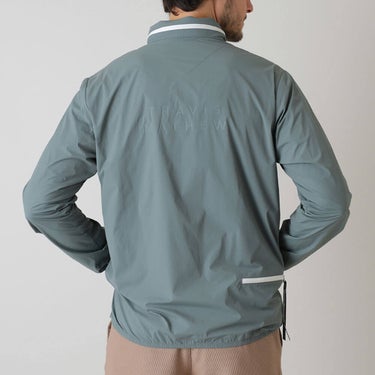 トラヴィスマシュー Travis Mathew　メンズ 軽量ポケッタブル ジャケット 7AP014　2026年モデル 背面着用