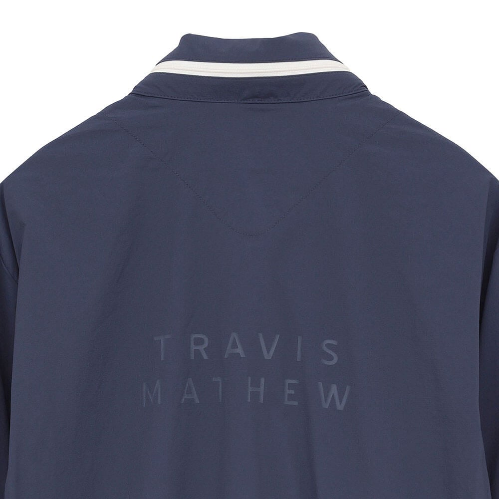 トラヴィスマシュー Travis Mathew　メンズ 軽量ポケッタブル ジャケット 7AP014　2026年モデル 背面ロゴディテール
