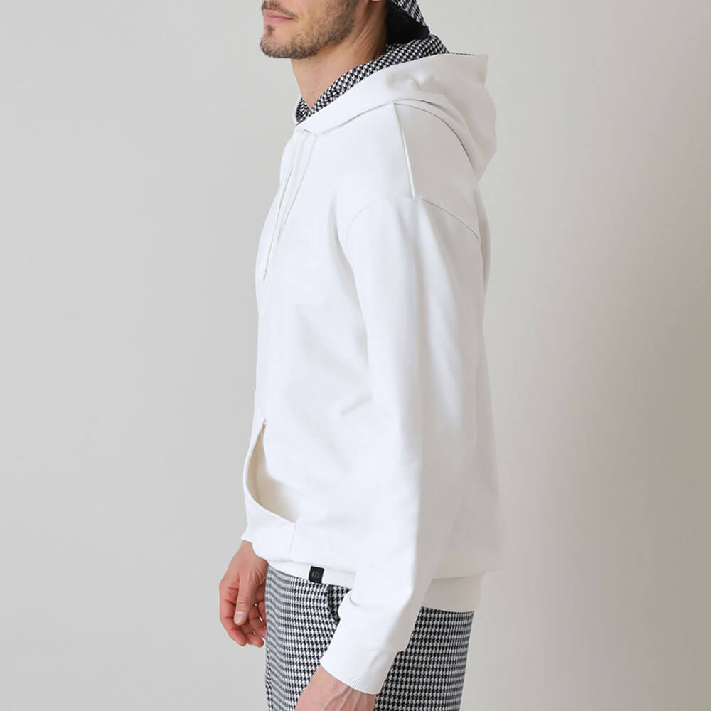 トラヴィスマシュー Travis Mathew　メンズ スウェット フーディー 7AP031　2026年モデル 別カラー 正面着用
