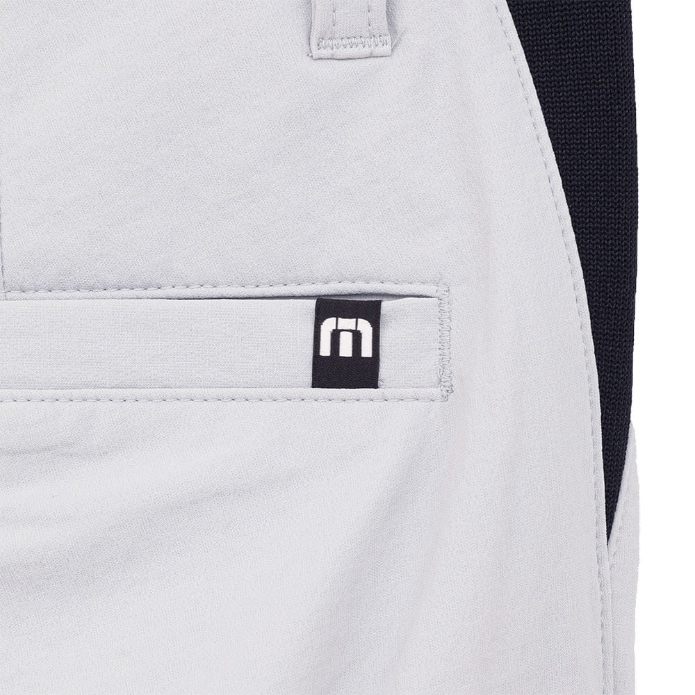 トラヴィスマシュー Travis Mathew　メンズ ドビー 裏面点接触 テーパードパンツ 7AP007　2026年モデル 別カラー 正面着用