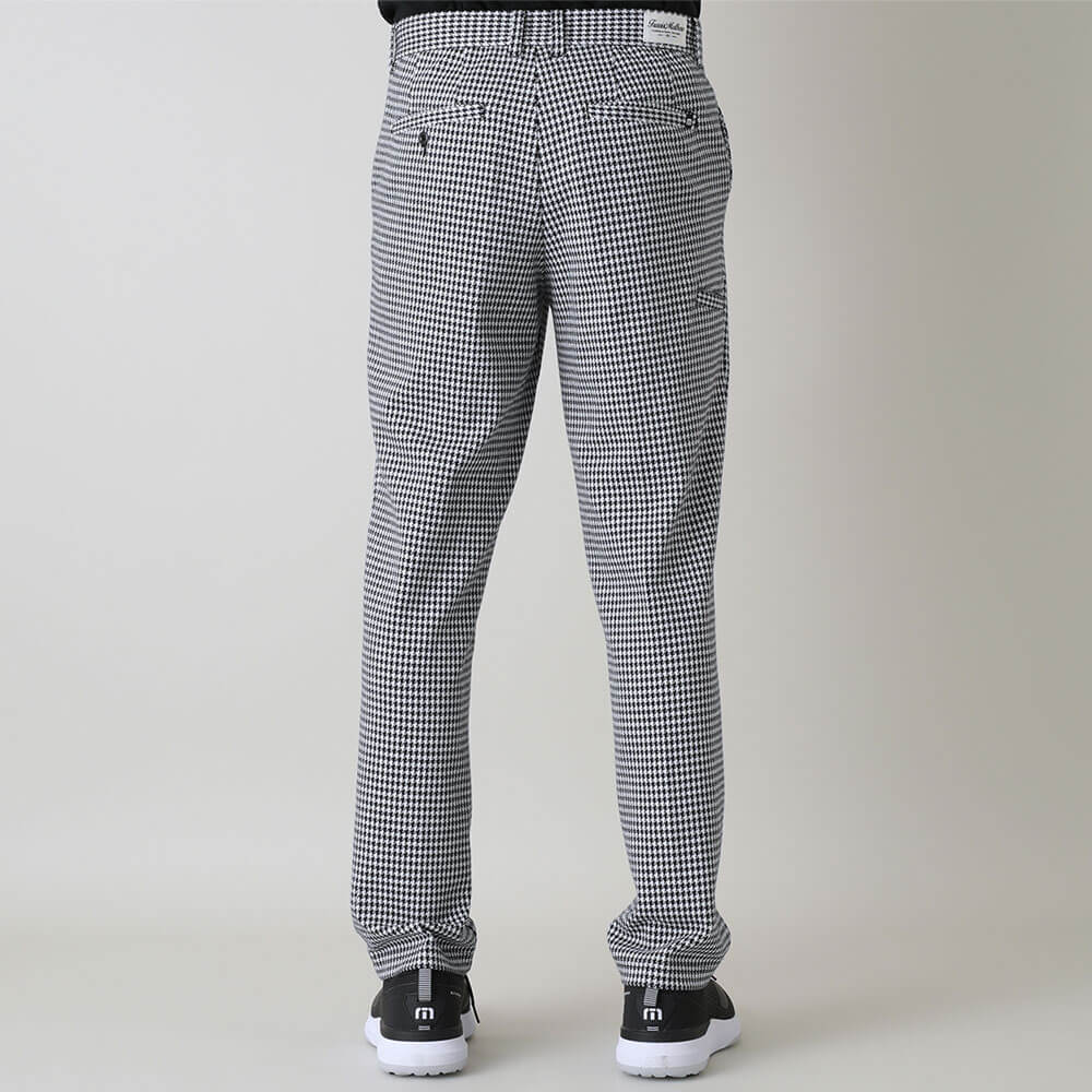 トラヴィスマシュー Travis Mathew　メンズ ハウンドトゥース ダブルジャカード ワイドテーパードパンツ 7AP035　2026年モデル 正面着用