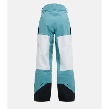 ピークパフォーマンス PEAK PERFORMANCE　ウスキー スノーボードウェア ウィメンズ グラビティ―ゴアテックス3レイヤーパンツ W Gravity Gore-Tex 3L Pants G80506-030 2025-2026 着用時の正面デザインとシルエットを確認できる画像