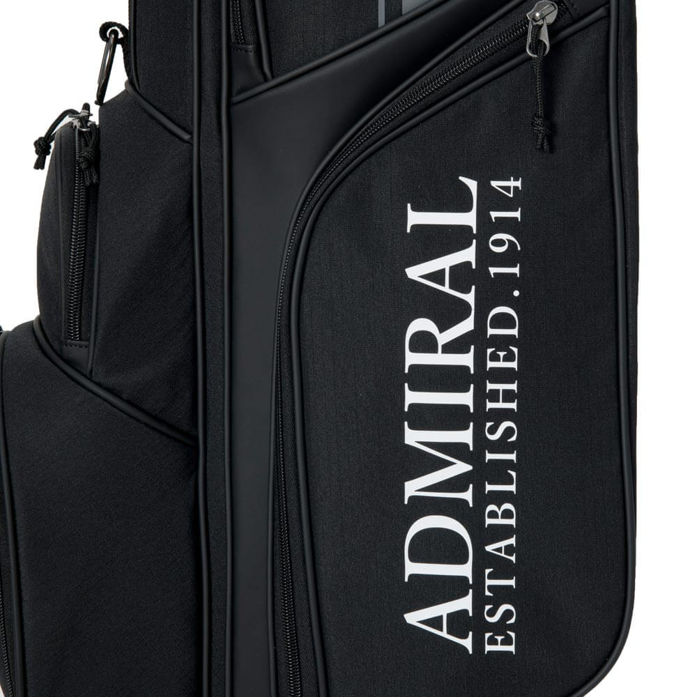 アドミラル Admiral　トラッド スタンド キャディバッグ ADMG6BC6 10 ブラック キャディバッグのポケット、ロゴ、金具、素材表面などのディテールを確認できる画像（5）