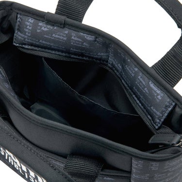 アドミラル Admiral　モノグラム ラウンドバッグ ADMZ6AT6 10 ブラック バッグのハンドル、ポケット、ロゴなどを確認できる画像