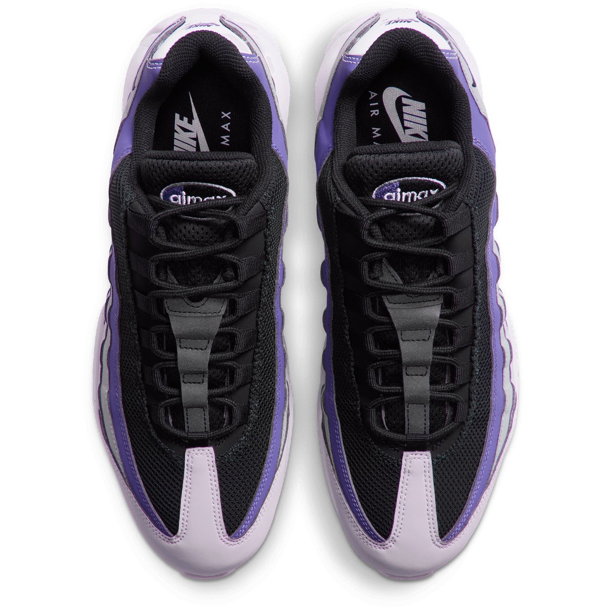 ナイキ NIKE　エア マックス AIR MAX 95G　スパイクレス ゴルフシューズ　HV4696 004 シューズの甲まわりと開口部を上から確認できる画像