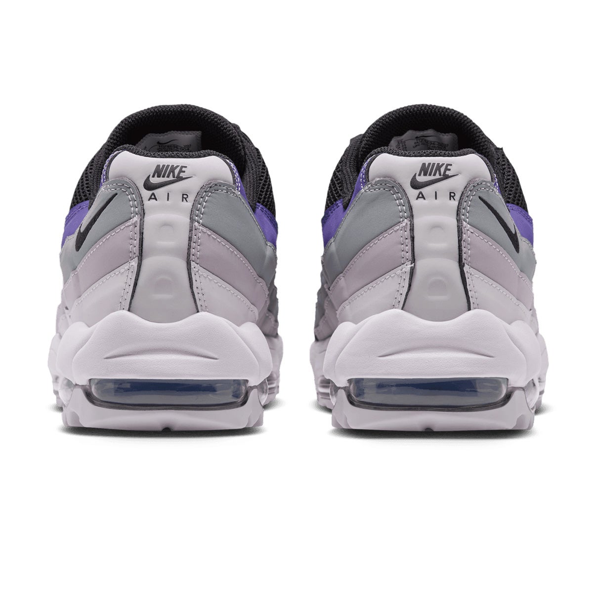 ナイキ NIKE　エア マックス AIR MAX 95G　スパイクレス ゴルフシューズ　HV4696 004 シューズのかかと側を確認できる画像
