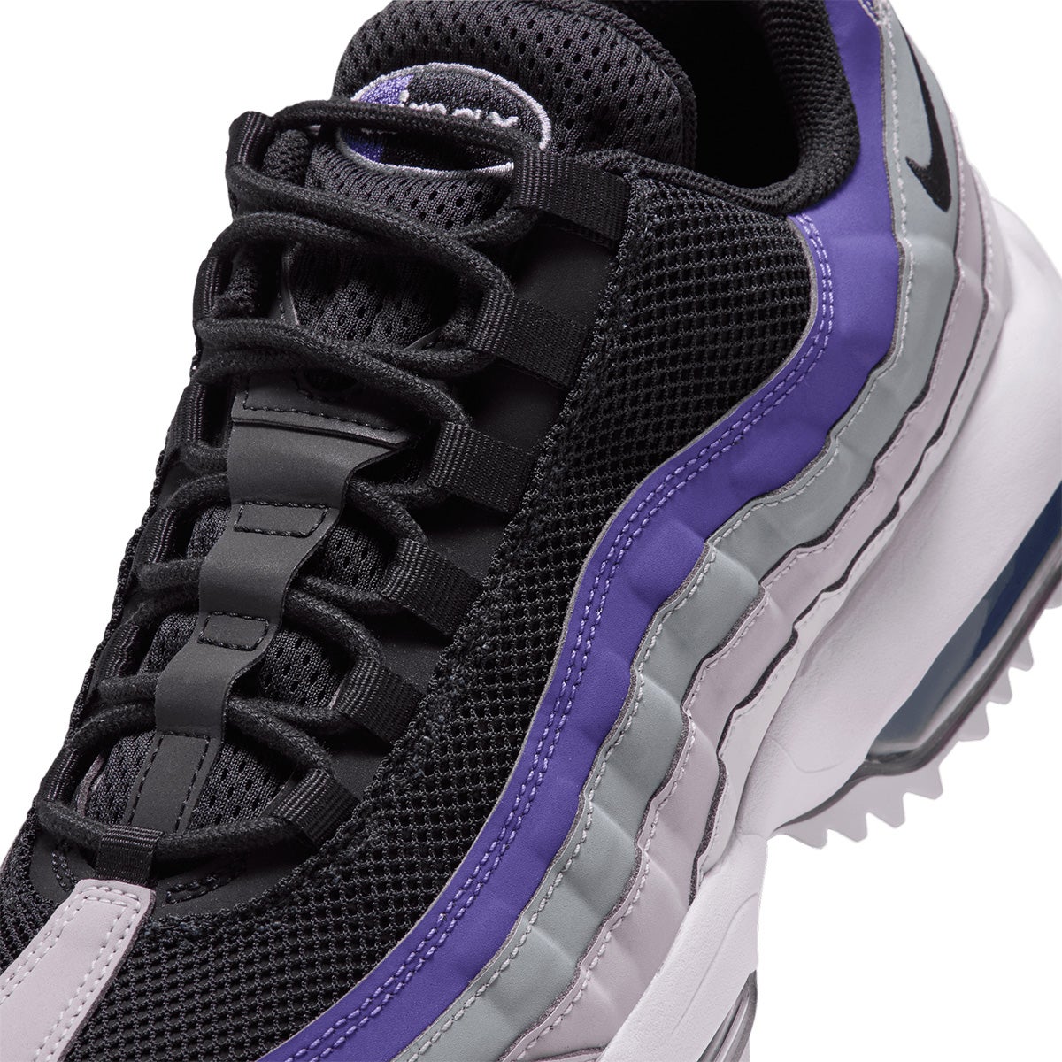 ナイキ NIKE　エア マックス AIR MAX 95G　スパイクレス ゴルフシューズ　HV4696 004 アッパーやシューレース周辺のディテールを確認できる画像