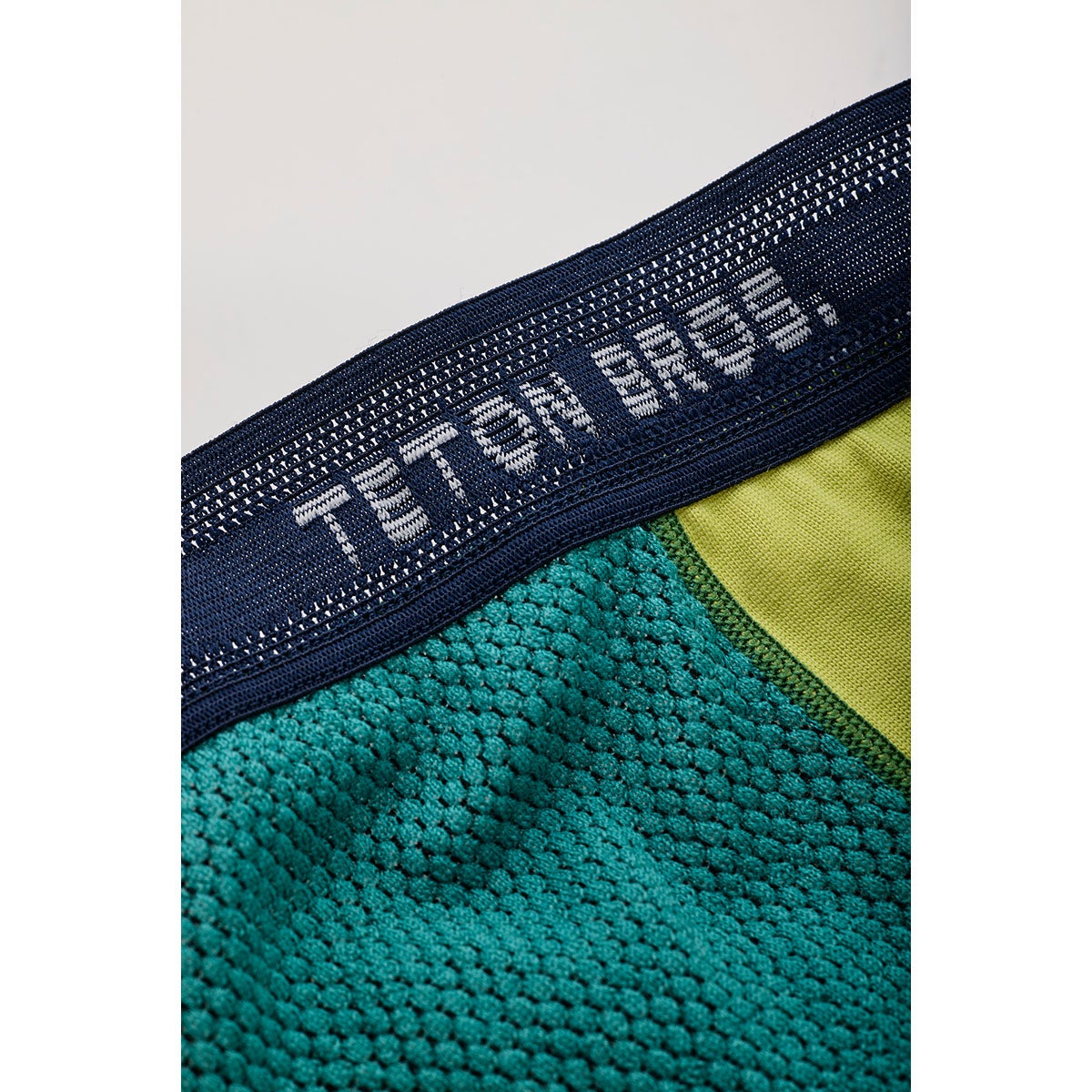 ティートンブロス TETON BROS　スキーウェア ファーストレイヤー モブハイブリッドパンツ MOB Hybrid Pant TB263-34M-bknv 2026-2027 詳細4
