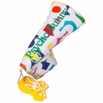 サイコバニー PsychoBunny　ロゴ刺繍 チャーム付き パターカバー ブレード型 PBMG3SH5 00 ホワイト　2023年モデル