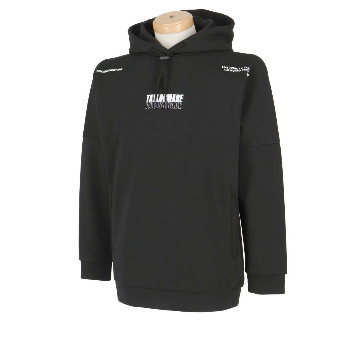 テーラーメイド TaylorMade　メンズ グラフィックロゴプリント スウェット 長袖 ドロップショルダー プルオーバー フーディー TL414 ブラック（M19584）