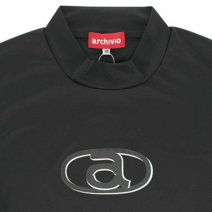 アルチビオ archivio　レディース エンブレム風ロゴ ラメプリント UVケア 半袖 モックネック プルオーバー A359407　2024年モデル 詳細3