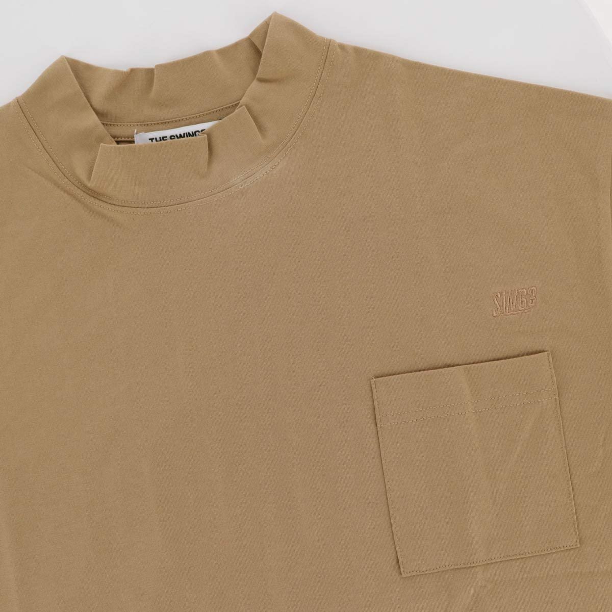 ザ スウィンガー THE SWINGGGR　メンズ バックロゴプリント 胸ポケット ストレッチ 半袖 モックネックシャツ 0124-SWG-CT002　2024年モデル 詳細3