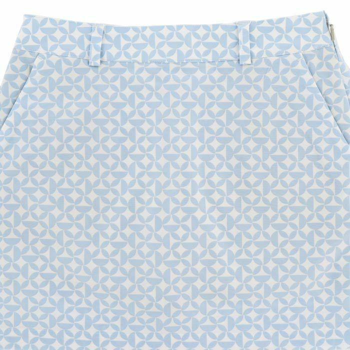 テーラーメイド TaylorMade　レディース 撥水 ロゴグラフィック 総柄 インナーパンツ一体型 スコート TL497　2024年モデル 詳細3