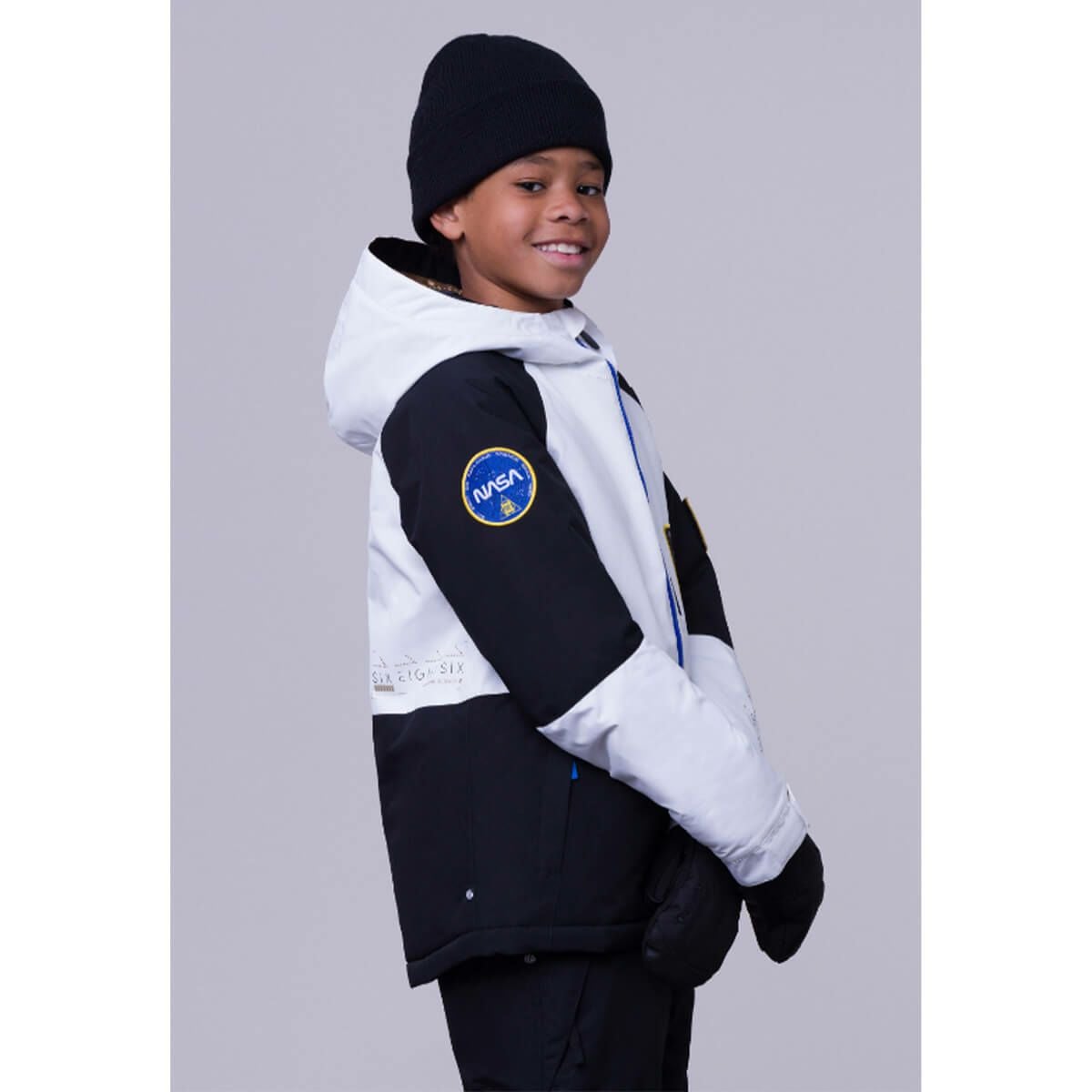 シックスエイトシックス 686　ジュニア スキーウェア ジュニア エクスプロ―レーション インシュレーテッド ジャケット EXPLORATION INSULATED JACKET M2W505-NWB 2023-2024 NASA WHITE BLACK