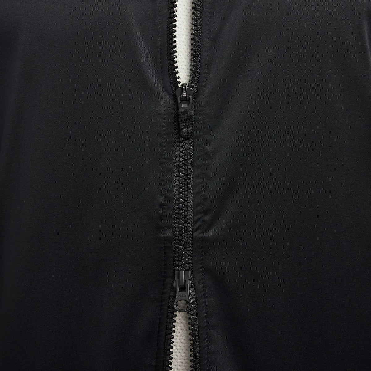 ナイキ NIKE　メンズ カラーブロック 長袖 フルジップ ジャケット FQ1169 010 ブラック/カーゴカーキ/ホワイト　2024モデル 詳細5