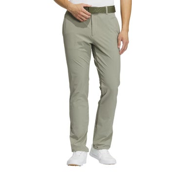 アディダス adidas　メンズ 撥水 4WAYストレッチ ロゴプリント ロングパンツ IKJ51　2024年モデル シルバーペブル（IN6557）