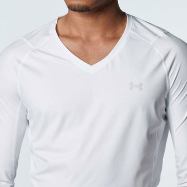 アンダーアーマー UNDER ARMOUR　メンズ UAアイソチル フィッティド 長袖 Vネック インナーシャツ 1384824 100 ホワイト　2025年モデル 詳細3