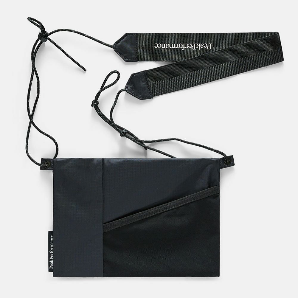 ピークパフォーマンス PEAK PERFORMANCE Accessory Bag アクセサリーバッグ BLACK バッグ 2025