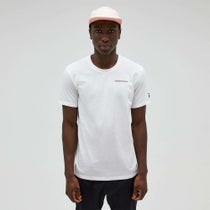 ピークパフォーマンス PEAK PERFORMANCE　Tシャツ メンズ エクスプローラーロゴティー M Explore Logo Tee G78790 2024 詳細1