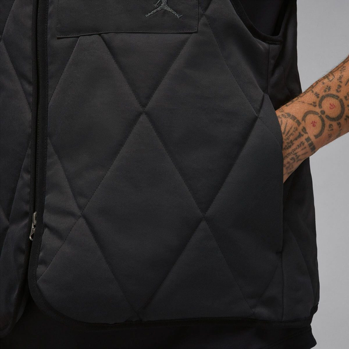 JORDAN ジョーダン　メンズ Therma-FIT ゴルフ ベスト HQ8679 010 ブラック/ダークシャドウ　2025年モデル 詳細6