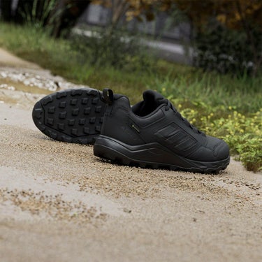 アディダス adidas　メンズ アウトドア トレッキングシューズ トレースロッカー 2.0 GORE-TEX トレイルランニング / Tracerocker 2.0 GORE-TEX Trail Running Shoes コアブラック/コアブラック/セミインパクトオレンジ JI0959  詳細14