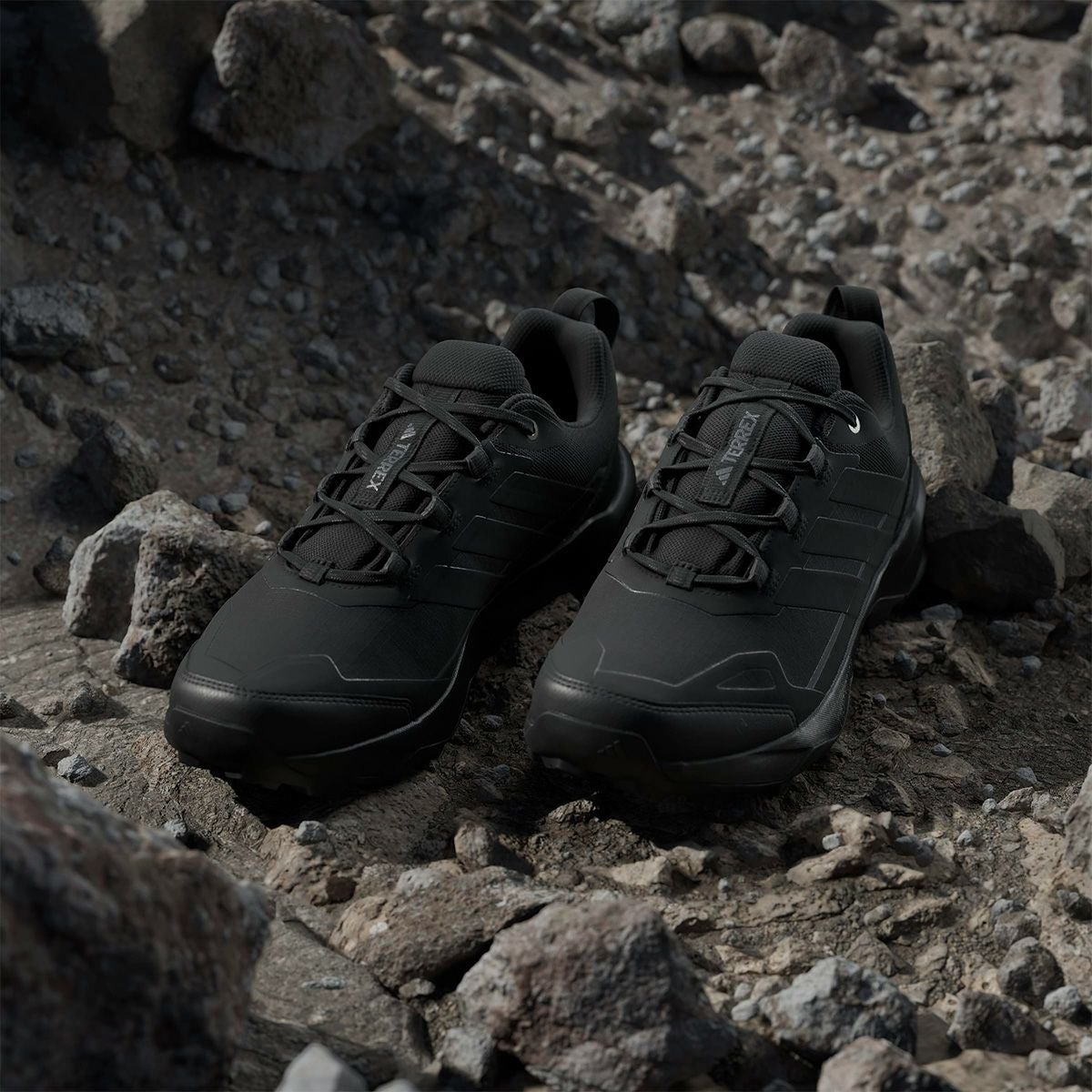アディダス adidas　メンズ アウトドア ランニングシューズ Terrex スカイチェイサー AX5 GORE-TEX ハイキング / Terrex Skychaser AX5 GORE-TEX Hiking Shoes コアブラック/コアブラック/カーボン JQ2210  詳細10