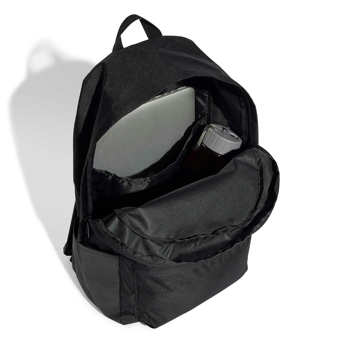 アディダス adidas　ユニセックス マルチスポーツ バックパック クラシック 3バーロゴ バックパック 27.5L ブラック/ゴールドメタリック KSI74 IS7048 詳細4