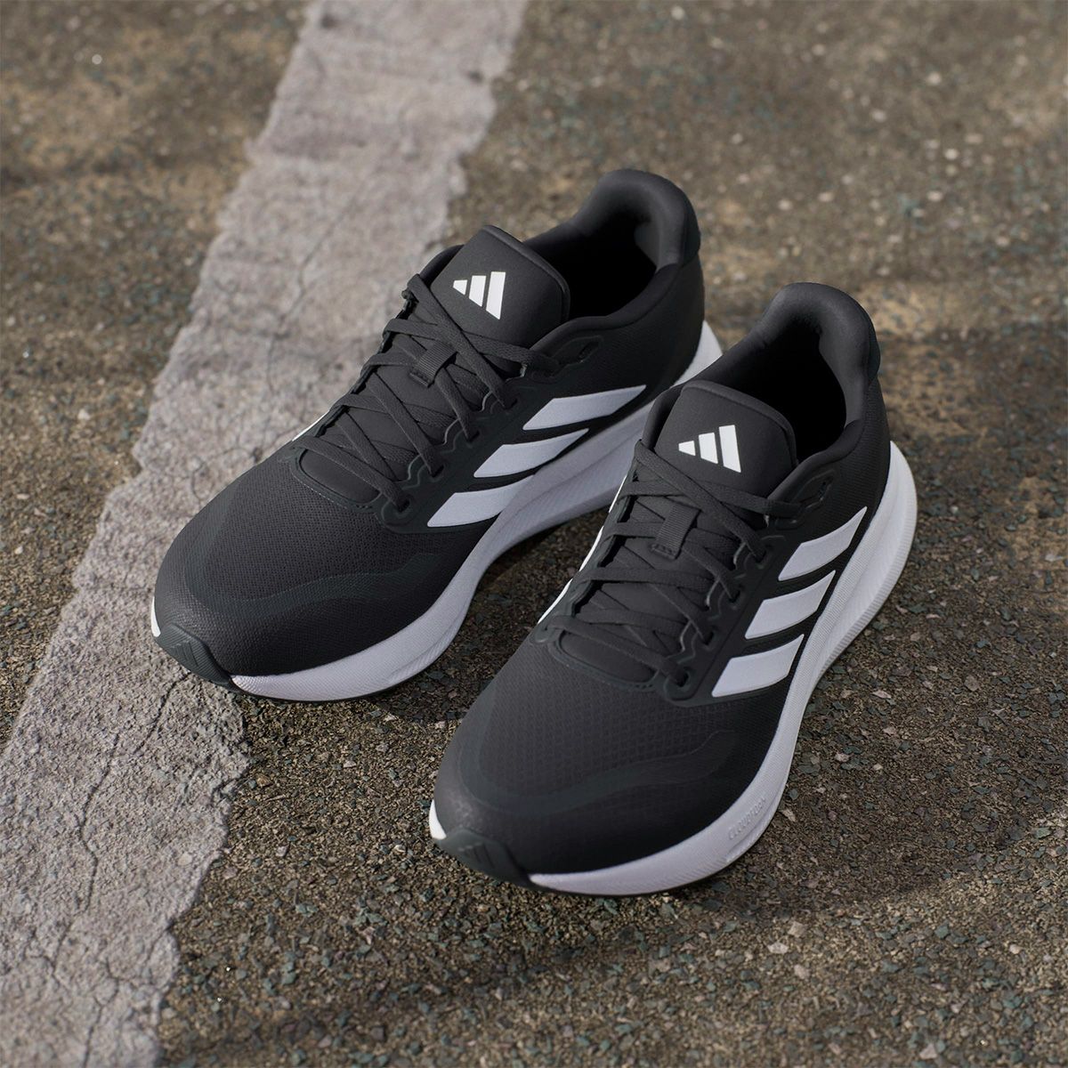 アディダス adidas　メンズ カジュアル シューズ RUNFALCON 5 M コアブラック/フットウェアホワイト/コアブラック IH7758  詳細10