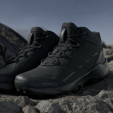 アディダス adidas　メンズ アウトドア ランニングシューズ テレックス スカイチェイサー AX5 ミッド GORE-TEX ハイキング / Terrex Skychaser AX5 Mid GORE-TEX Hiking Shoes コアブラック/コアブラック/カーボン JQ2207  詳細12