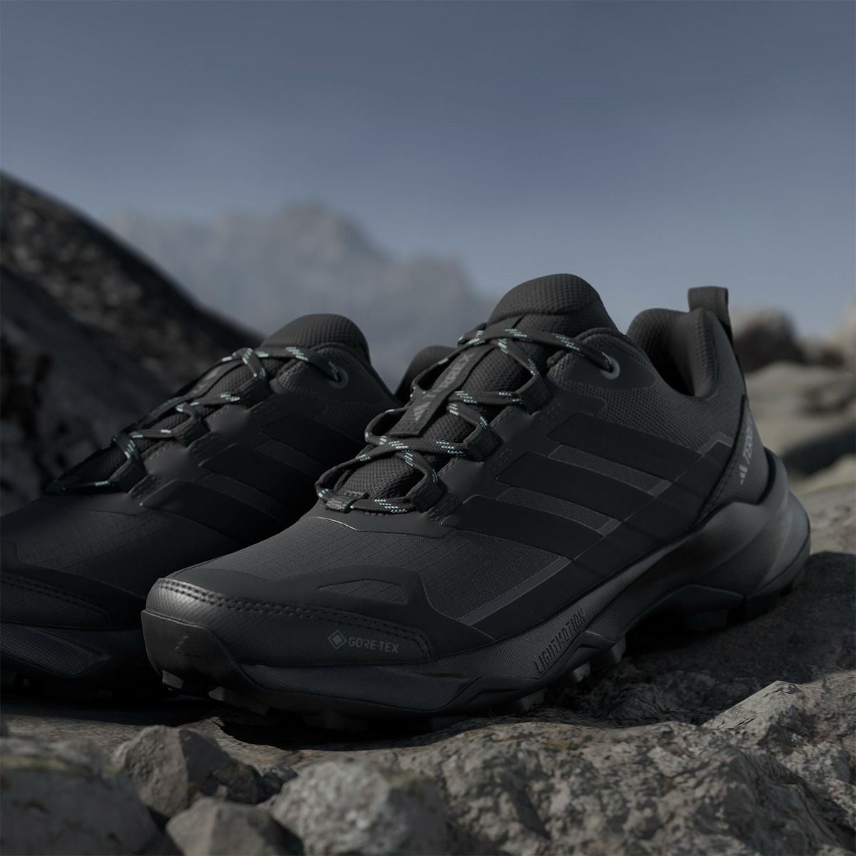 アディダス adidas　レディース アウトドア ランニングシューズウイメン・ Terrex スカイチェイサー AX5 GORE-TEX ハイキング / Terrex Skychaser AX5 GORE-TEX Hiking Shoes カーボン/コアブラック/セミフラッシュアクア JQ2222  詳細12