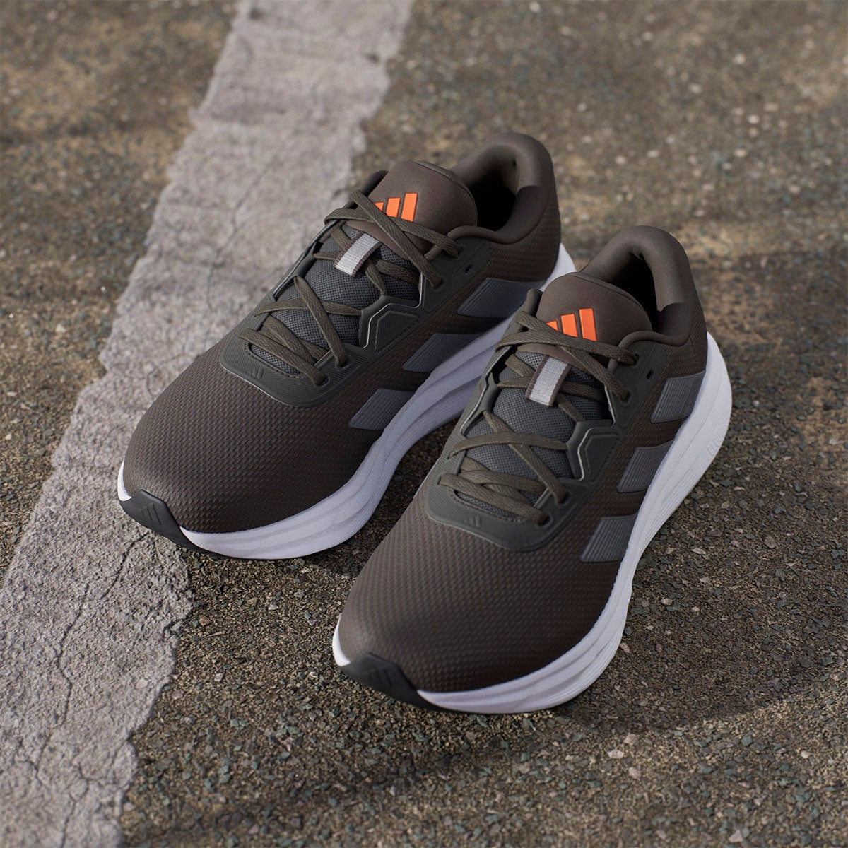 アディダス adidas　メンズ カジュアル ランニングシューズ GLX 7 ランニングシューズ / GLX 7 Running Shoes シャドーオリーブ/アイアンメタリック/フットウェアホワイト JQ7141  詳細11