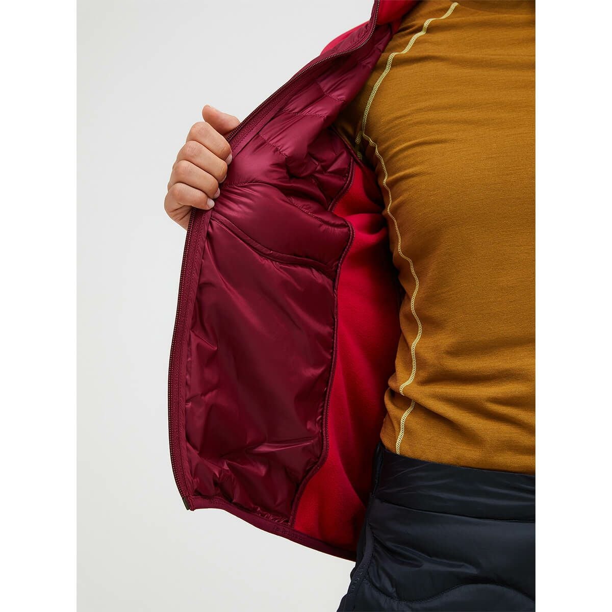 ピークパフォーマンス PEAK PERFORMANCE　スキーウェア インナー ウーマンズヘリウムダウンハイブリッドジャケット W Helium Down Hybrid Jacket G79839 2025-2026 詳細6