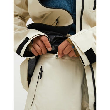 ピークパフォーマンス PEAK PERFORMANCE　スキーウェア ジャケット ウーマンズバーテック3レイヤージャケット W Vertec 3L Jacket G80568 2025-2026 詳細10