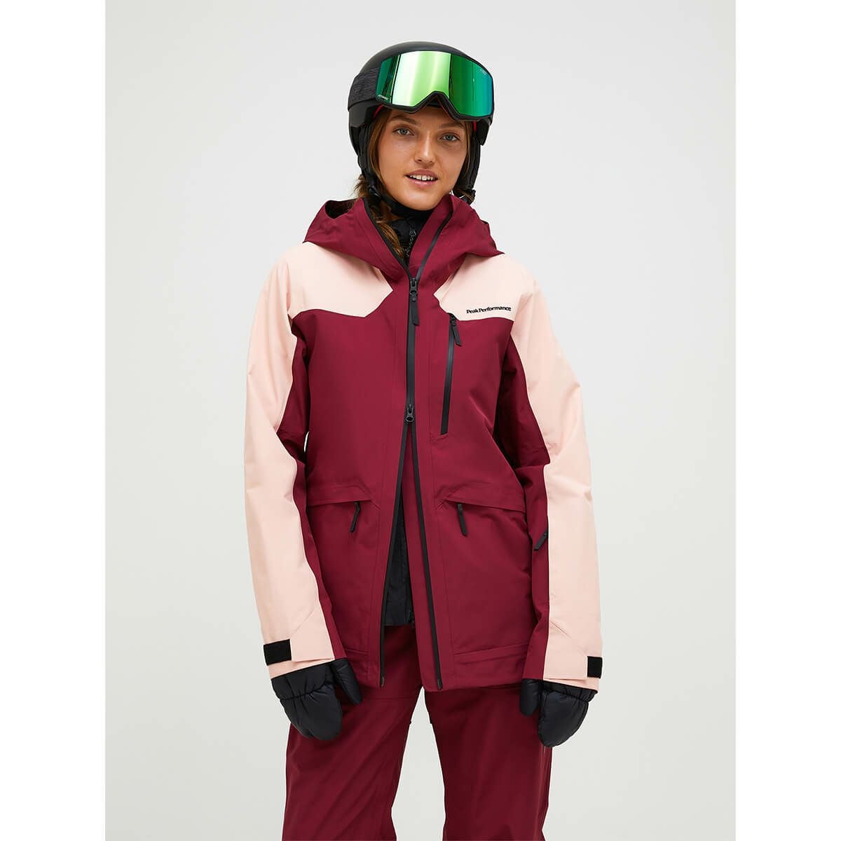 ピークパフォーマンス PEAK PERFORMANCE　スキーウェア ジャケット ウーマンズバーテック3レイヤージャケット W Vertec 3L Jacket G80568 2025-2026 詳細21