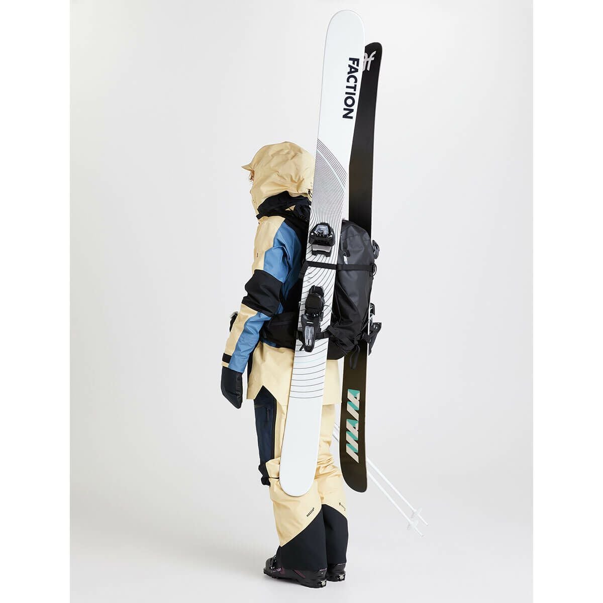 ピークパフォーマンス PEAK PERFORMANCE　バックパック Vertical Ski BackPack 28.5L G78102010 2024-2025 詳細4