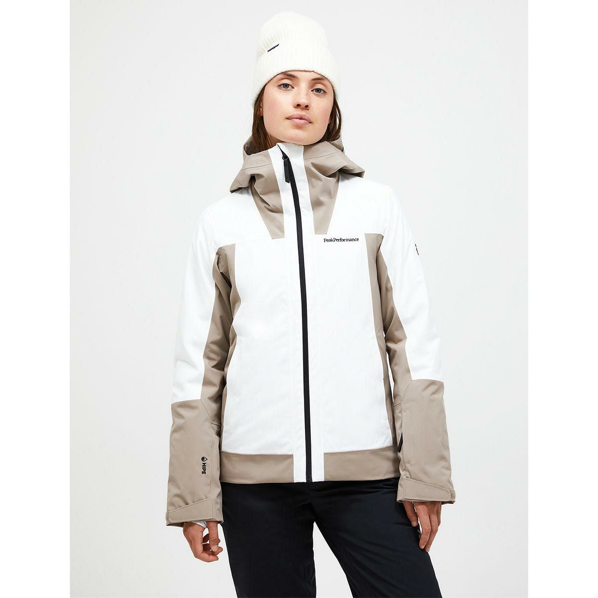 �s�[�N�p�t�H�[�}���X PEAK PERFORMANCE�@�X�L�[ �X�m�[�{�[�h�E�F�A �W���P�b�g W Rider Tech Insulated Jacket G79822 2024-2025