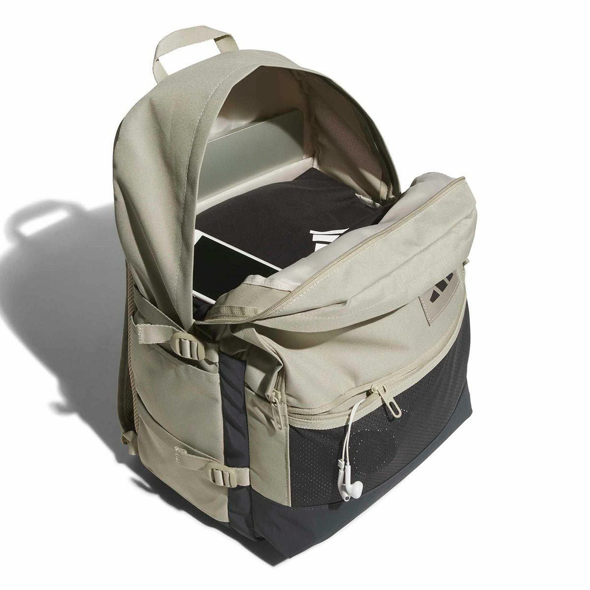 アディダス adidas　ユーティリティ マルチ ポケット バックパック KLA18 詳細13