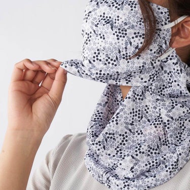 マリクレール marie claire　レディース 小花柄 フェイスカバー 715-961 BK ブラック　2025年モデル ブラック 詳細4