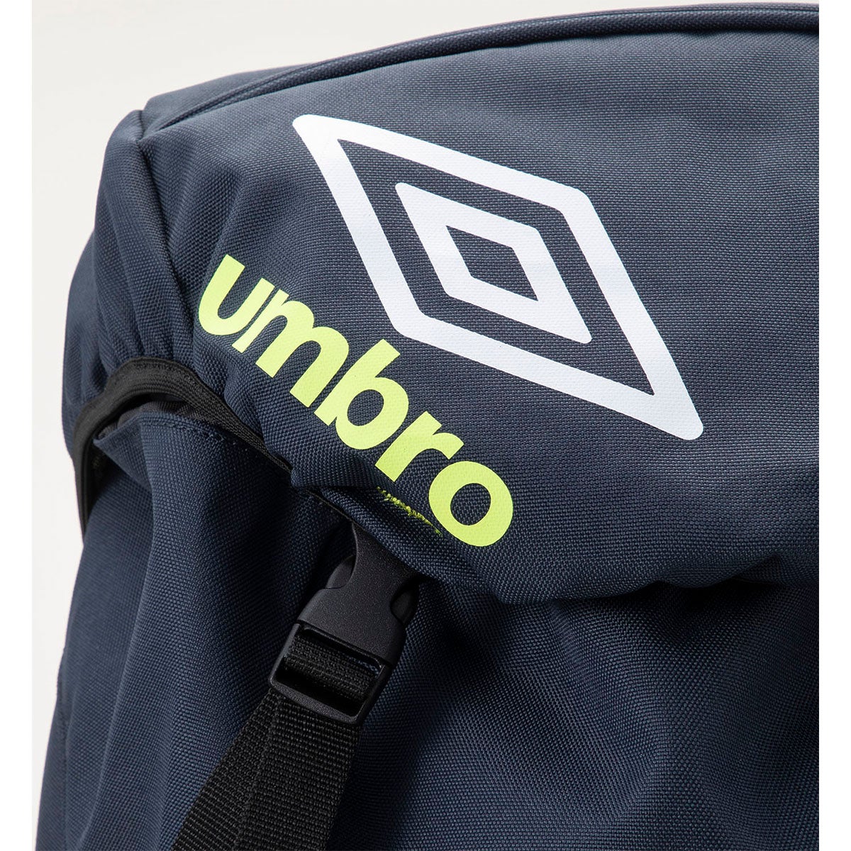 アンブロ umbro　バックパック ボールネット付 30L UF5SBP02U 詳細13