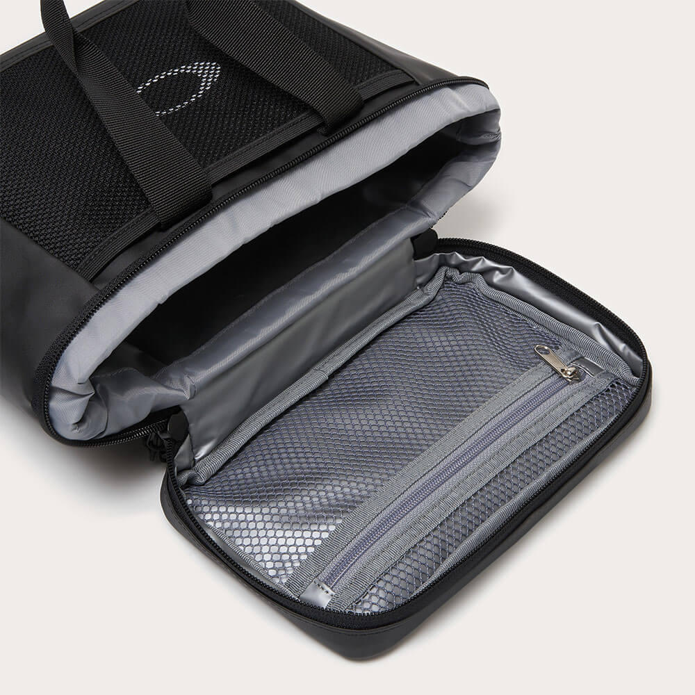 オークリー OAKLEY　メンズ ESSENTIAL クーラーボックス M 9.0 FOS901988 022 ブラック/ホワイト　2026年モデル ブラック/ホワイト 詳細4