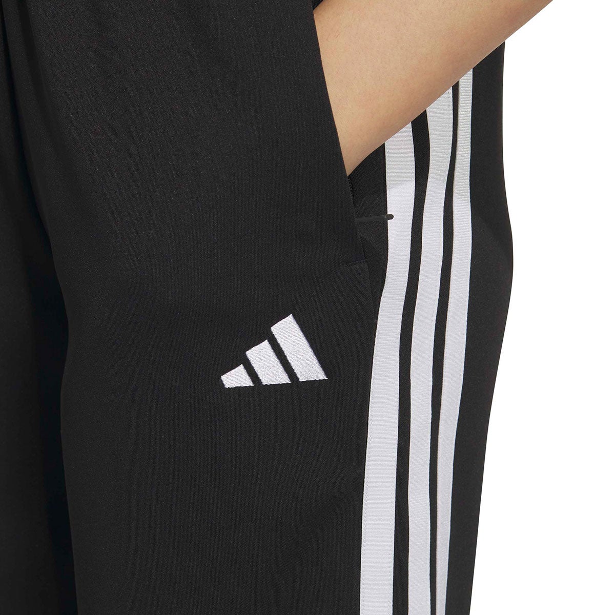 アディダス adidas スリーストライプス レギュラーフィット ダブルニットショーツ トレーニングハーフパンツウィメンズ JVP34 2025年モデル 詳細6