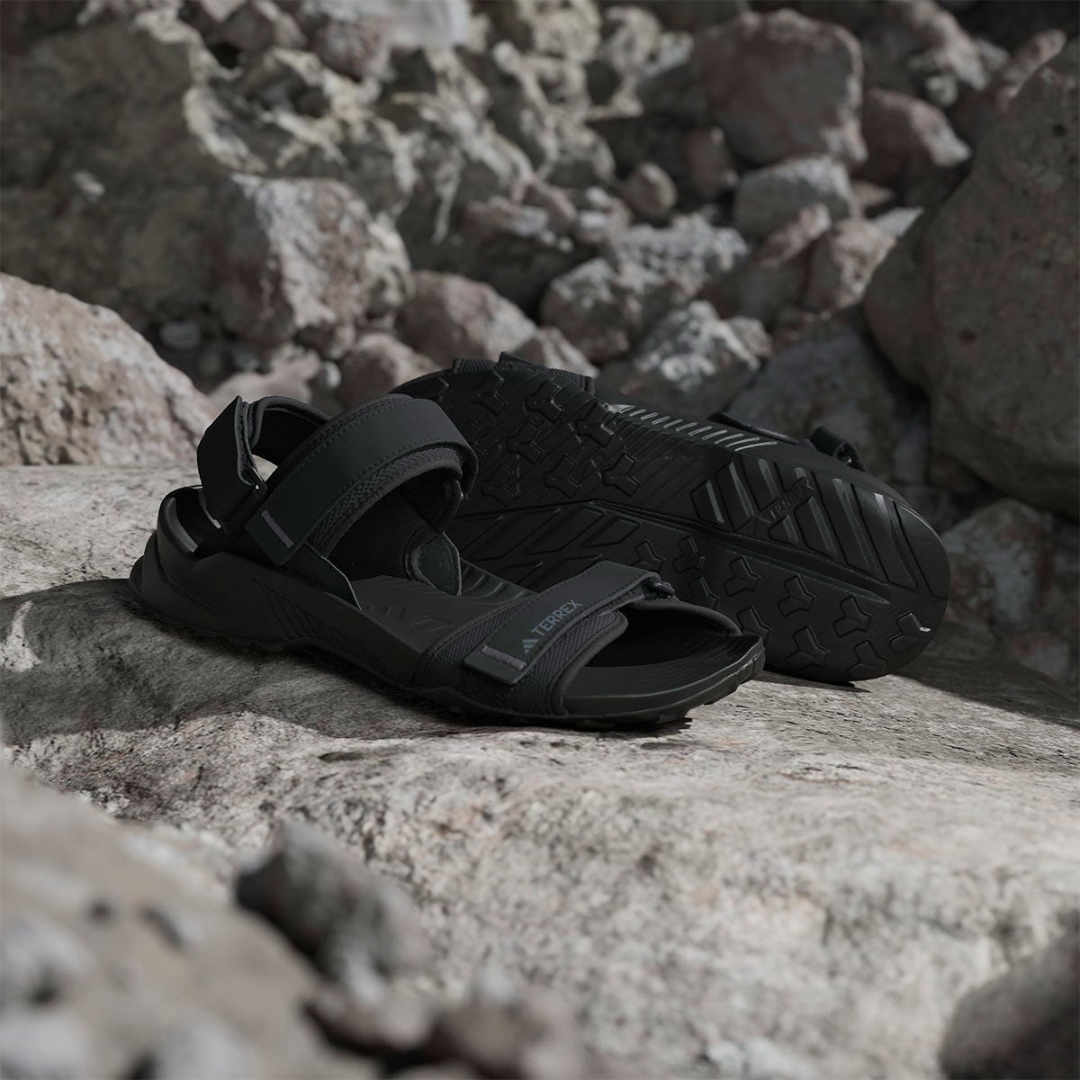 アディダス adidas TERREX HYDROTERRA ブラック 2025年モデル 詳細15