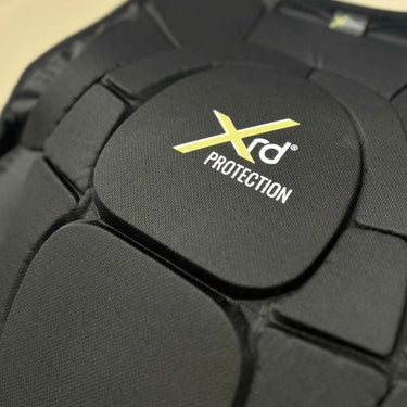 エビス eb's BODYPAD XRD ボディパッドXRD BLACK プロテクター 2026-2027 カラーと質感（ジャケット・グローブ）