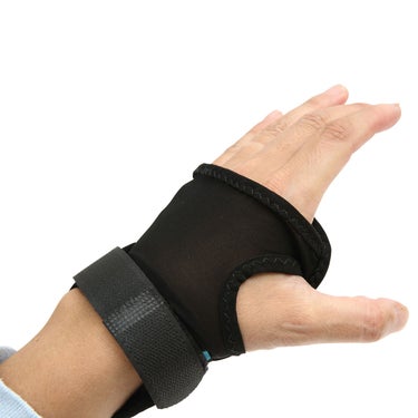 エビス eb's WRIST GUARD リストガード BLACK プロテクター 2026-2027 手のひら側ディテール（グローブ・ウェア）