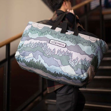 エビス eb's CARGO BAG カーゴバッグ 59L LANDSCAPE バッグ 2026-2027 口枠ディテール（ウェア）